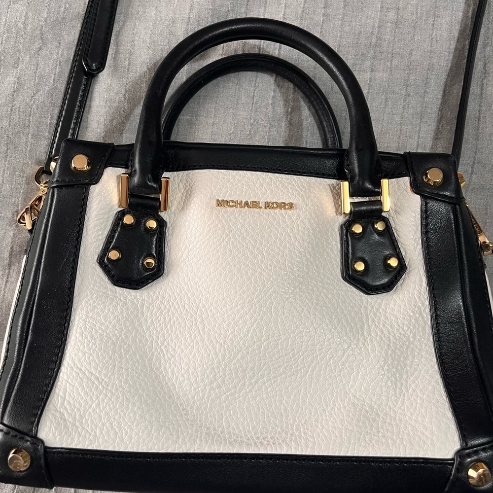 Michael Kors cross body